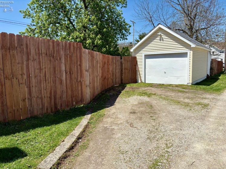 111 Main Street, Tiffin, 44883, 4 Bedrooms Bedrooms, ,2 BathroomsBathrooms,Residential,For Sale,Main,20251499