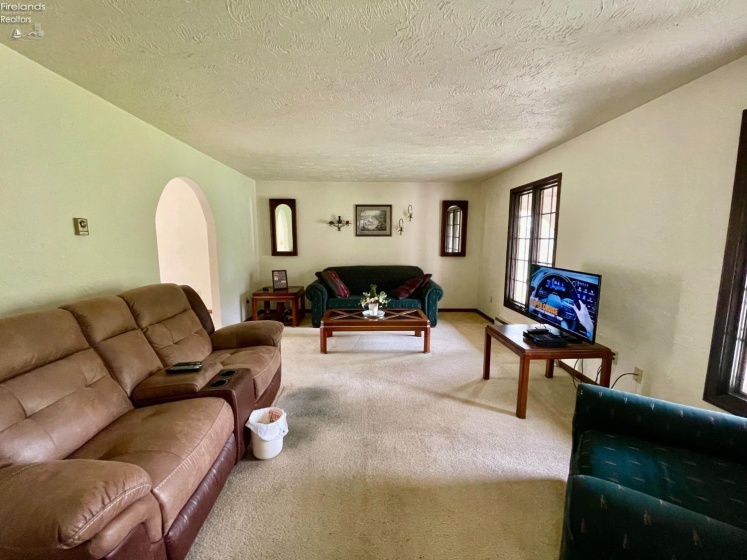 1995 Claus Road, Vermilion, 44089, 3 Bedrooms Bedrooms, ,3 BathroomsBathrooms,Residential,For Sale,Claus,20251348