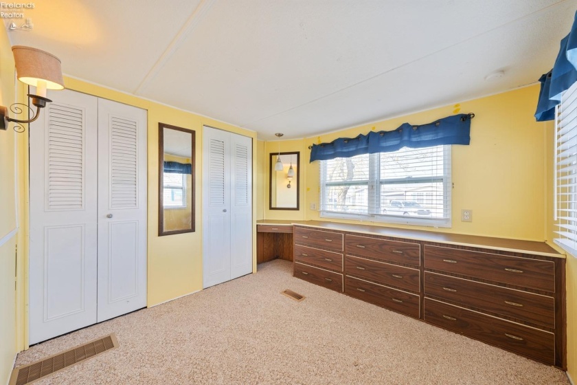 8175 Northshore Boulevard, Marblehead, 43440, 2 Bedrooms Bedrooms, ,2 BathroomsBathrooms,Residential,For Sale,Northshore,20251543