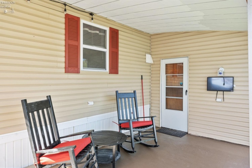8175 Northshore Boulevard, Marblehead, 43440, 2 Bedrooms Bedrooms, ,2 BathroomsBathrooms,Residential,For Sale,Northshore,20251543