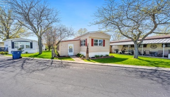 8175 Northshore Boulevard, Marblehead, 43440, 2 Bedrooms Bedrooms, ,2 BathroomsBathrooms,Residential,For Sale,Northshore,20251543
