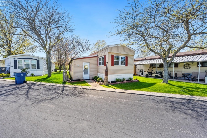 8175 Northshore Boulevard, Marblehead, 43440, 2 Bedrooms Bedrooms, ,2 BathroomsBathrooms,Residential,For Sale,Northshore,20251543