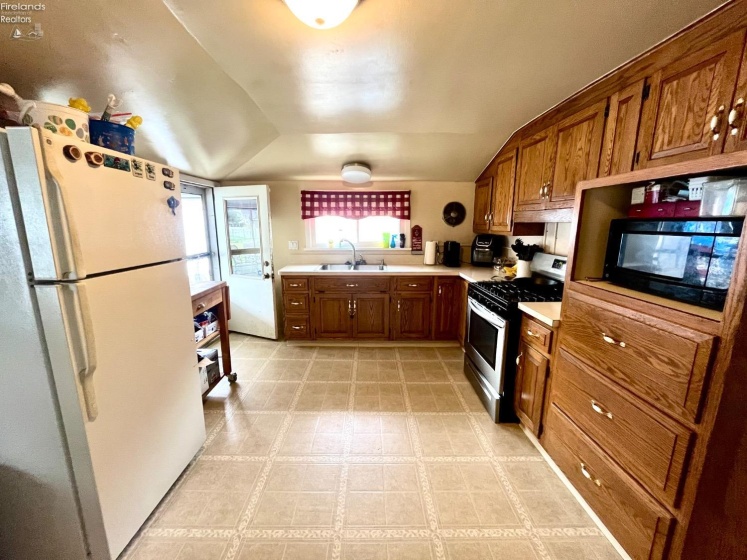 77 Milan Avenue, Norwalk, 44857, 3 Bedrooms Bedrooms, ,1 BathroomBathrooms,Residential,For Sale,Milan,20251384