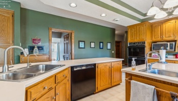 125 Woodmere Drive, Tiffin, 44883, 6 Bedrooms Bedrooms, ,5 BathroomsBathrooms,Residential,For Sale,Woodmere,20251571