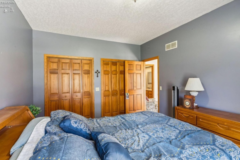 125 Woodmere Drive, Tiffin, 44883, 6 Bedrooms Bedrooms, ,5 BathroomsBathrooms,Residential,For Sale,Woodmere,20251571