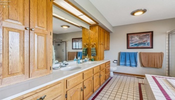 125 Woodmere Drive, Tiffin, 44883, 6 Bedrooms Bedrooms, ,5 BathroomsBathrooms,Residential,For Sale,Woodmere,20251571