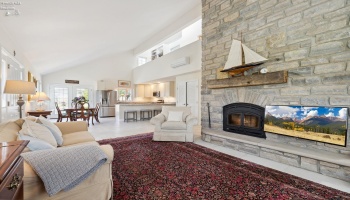 2951 Chickadee, Port Clinton, 43452, 4 Bedrooms Bedrooms, ,3 BathroomsBathrooms,Residential,For Sale,Chickadee,20251445