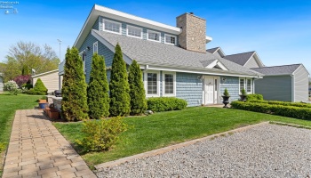 2951 Chickadee, Port Clinton, 43452, 4 Bedrooms Bedrooms, ,3 BathroomsBathrooms,Residential,For Sale,Chickadee,20251445
