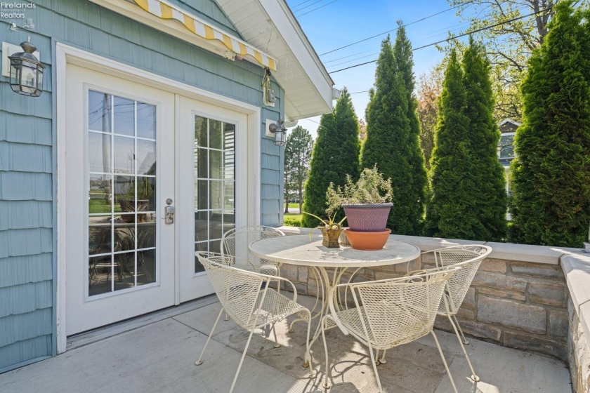 2951 Chickadee, Port Clinton, 43452, 4 Bedrooms Bedrooms, ,3 BathroomsBathrooms,Residential,For Sale,Chickadee,20251445
