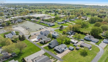 2951 Chickadee, Port Clinton, 43452, 4 Bedrooms Bedrooms, ,3 BathroomsBathrooms,Residential,For Sale,Chickadee,20251445