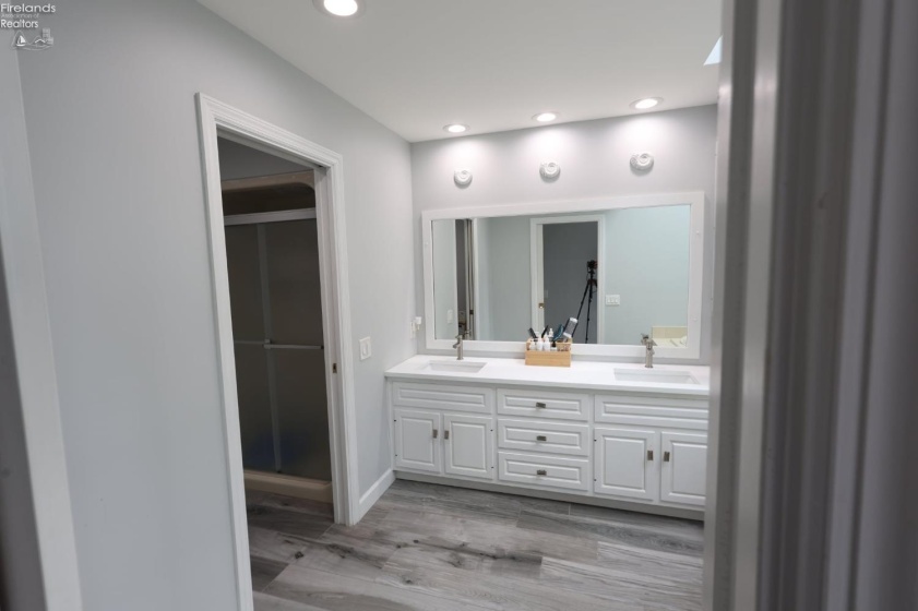 645 Mariner Village, Huron, 44839, 3 Bedrooms Bedrooms, ,3 BathroomsBathrooms,Residential,For Sale,Mariner Village,20251587