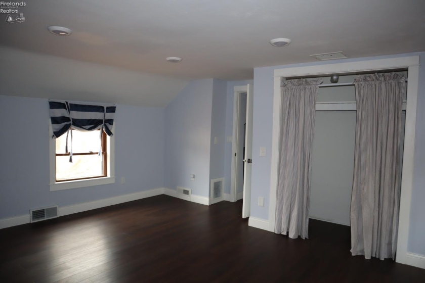 5054 St Rt 601, Norwalk, 44857, 6 Bedrooms Bedrooms, ,6 BathroomsBathrooms,Residential,For Sale,St Rt 601,20251530