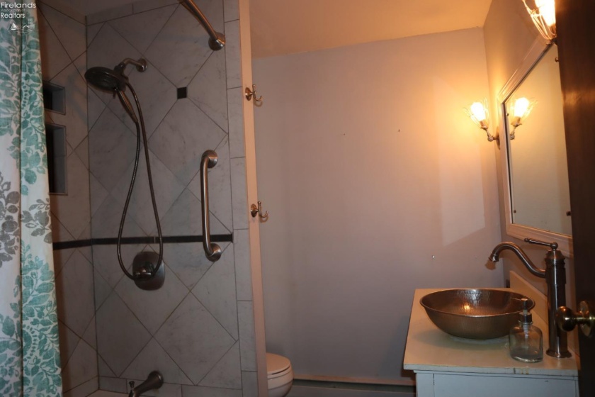 5054 St Rt 601, Norwalk, 44857, 6 Bedrooms Bedrooms, ,6 BathroomsBathrooms,Residential,For Sale,St Rt 601,20251530