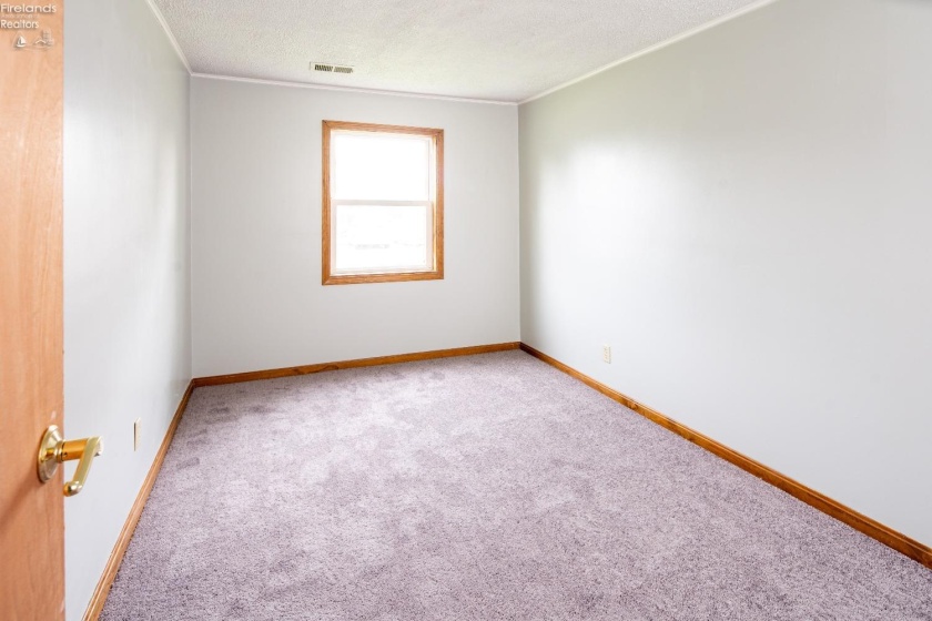 214 Linden, Port Clinton, 43452, 3 Bedrooms Bedrooms, ,1 BathroomBathrooms,Residential,For Sale,Linden,20251521