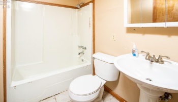 214 Linden, Port Clinton, 43452, 3 Bedrooms Bedrooms, ,1 BathroomBathrooms,Residential,For Sale,Linden,20251521