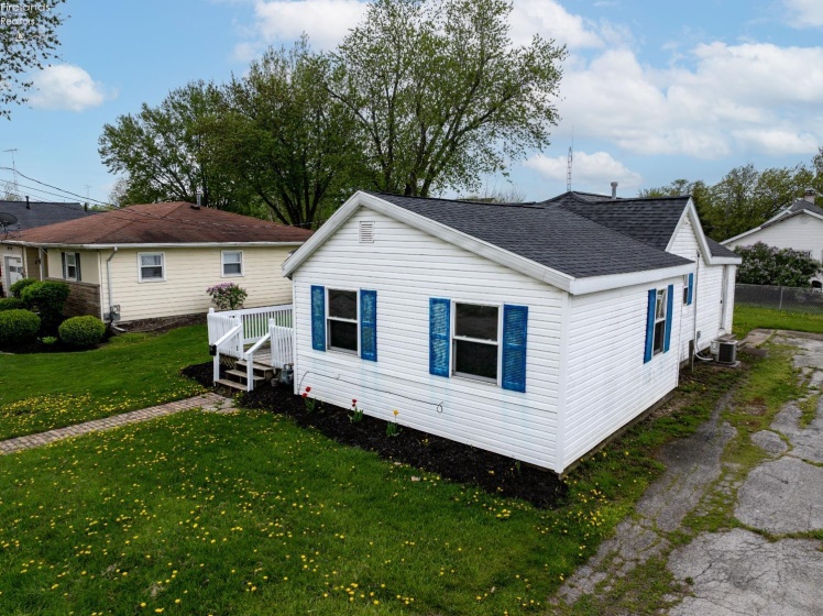 214 Linden, Port Clinton, 43452, 3 Bedrooms Bedrooms, ,1 BathroomBathrooms,Residential,For Sale,Linden,20251521
