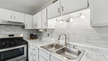 921 White Avenue, Fremont, 43420, 2 Bedrooms Bedrooms, ,1 BathroomBathrooms,Residential,For Sale,White,20251353