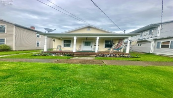906 Maple Street, Sandusky, 44870, 2 Bedrooms Bedrooms, ,1 BathroomBathrooms,Residential,For Sale,Maple,20251455