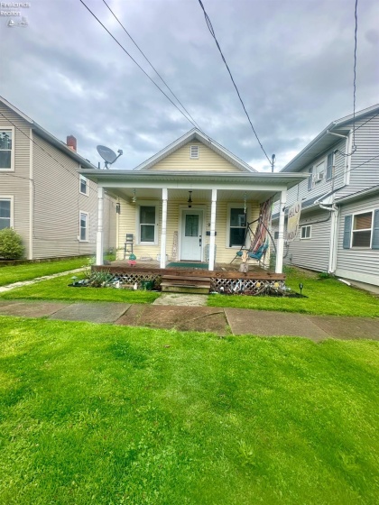 906 Maple Street, Sandusky, 44870, 2 Bedrooms Bedrooms, ,1 BathroomBathrooms,Residential,For Sale,Maple,20251455