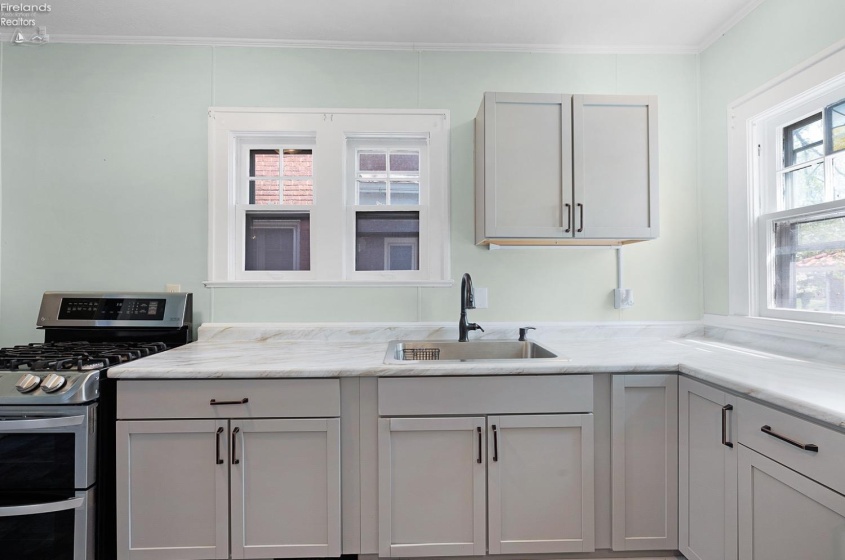 1507 Lakeview Boulevard, Lorain, 44052, 3 Bedrooms Bedrooms, ,1 BathroomBathrooms,Residential,For Sale,Lakeview,20251470