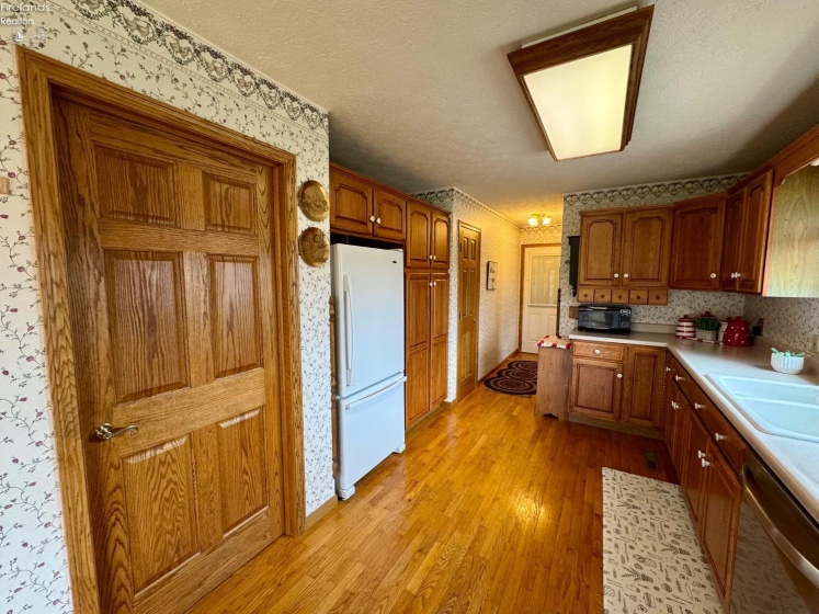 2251 Tr 197, Attica, 44807, 4 Bedrooms Bedrooms, ,3 BathroomsBathrooms,Residential,For Sale,Tr 197,20251335