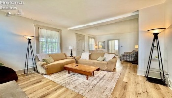 1026 Claremont Avenue, Ashland, 44805, 4 Bedrooms Bedrooms, ,2 BathroomsBathrooms,Residential,For Sale,Claremont,20251582