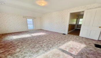 244 Pleasant Street, Bellevue, 44811, 4 Bedrooms Bedrooms, ,1 BathroomBathrooms,Residential,For Sale,Pleasant,20251512