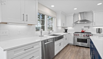 5125 Park Drive, Vermilion, 44089, 6 Bedrooms Bedrooms, ,5 BathroomsBathrooms,Residential,For Sale,Park,20251545