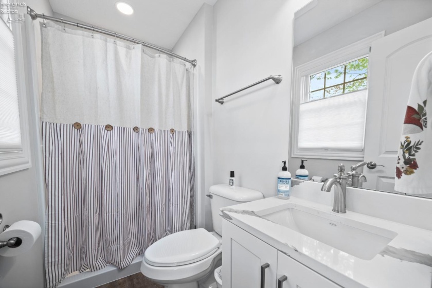 5125 Park Drive, Vermilion, 44089, 6 Bedrooms Bedrooms, ,5 BathroomsBathrooms,Residential,For Sale,Park,20251545