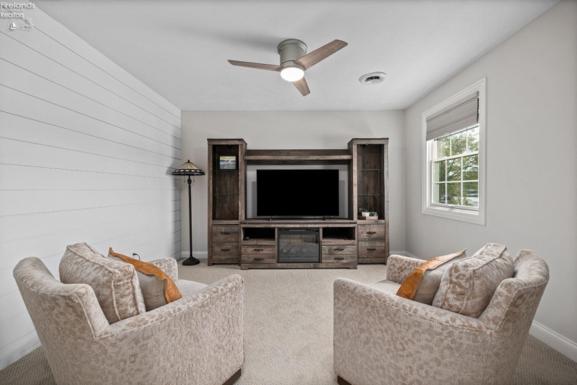 5125 Park Drive, Vermilion, 44089, 6 Bedrooms Bedrooms, ,5 BathroomsBathrooms,Residential,For Sale,Park,20251545
