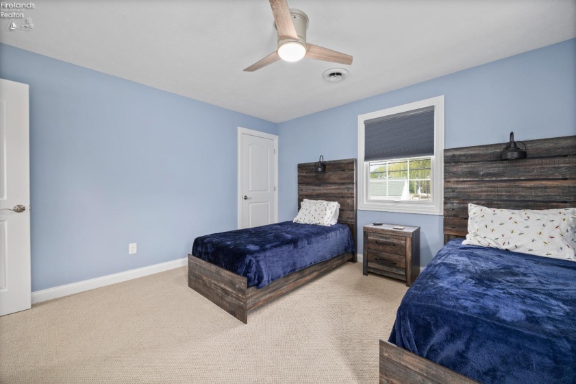 5125 Park Drive, Vermilion, 44089, 6 Bedrooms Bedrooms, ,5 BathroomsBathrooms,Residential,For Sale,Park,20251545
