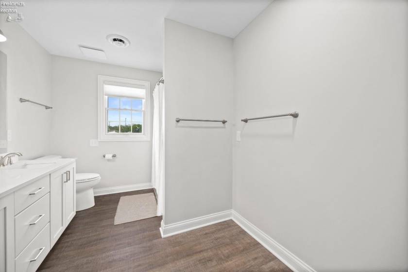 5125 Park Drive, Vermilion, 44089, 6 Bedrooms Bedrooms, ,5 BathroomsBathrooms,Residential,For Sale,Park,20251545