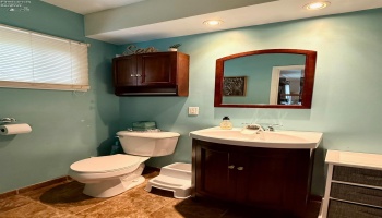 2703 Sweetbriar Drive, Sandusky, 44870, 4 Bedrooms Bedrooms, ,2 BathroomsBathrooms,Residential,For Sale,Sweetbriar,20251611