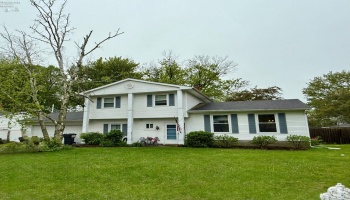 2703 Sweetbriar Drive, Sandusky, 44870, 4 Bedrooms Bedrooms, ,2 BathroomsBathrooms,Residential,For Sale,Sweetbriar,20251611