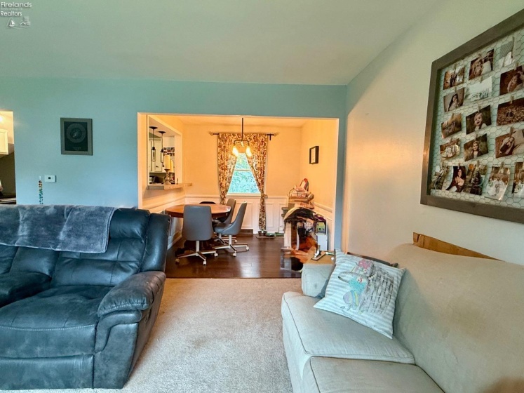 2703 Sweetbriar Drive, Sandusky, 44870, 4 Bedrooms Bedrooms, ,2 BathroomsBathrooms,Residential,For Sale,Sweetbriar,20251611