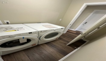 Down Unit Laundry