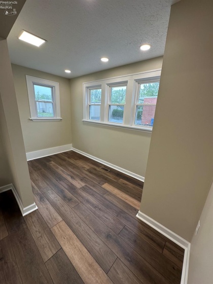 Down Unit Powder Room
