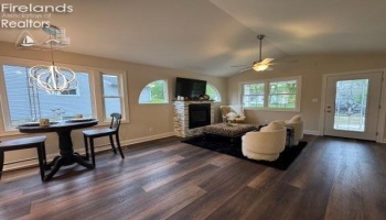 844 Monroe Street, Port Clinton, 43452, 3 Bedrooms Bedrooms, ,2 BathroomsBathrooms,Residential,For Sale,Monroe,20251624