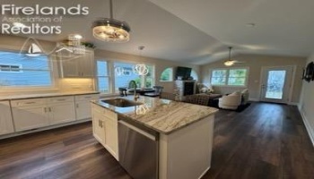 844 Monroe Street, Port Clinton, 43452, 3 Bedrooms Bedrooms, ,2 BathroomsBathrooms,Residential,For Sale,Monroe,20251624