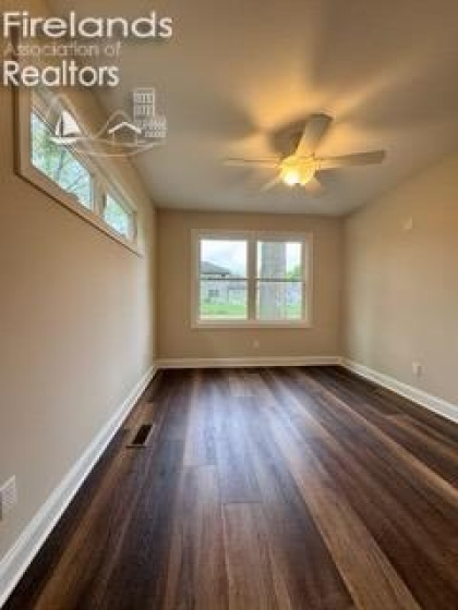 844 Monroe Street, Port Clinton, 43452, 3 Bedrooms Bedrooms, ,2 BathroomsBathrooms,Residential,For Sale,Monroe,20251624