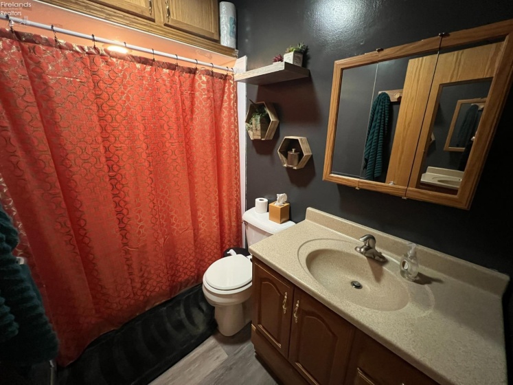 607 Front Street, Fremont, 43420, 3 Bedrooms Bedrooms, ,1 BathroomBathrooms,Residential,For Sale,Front,20251476