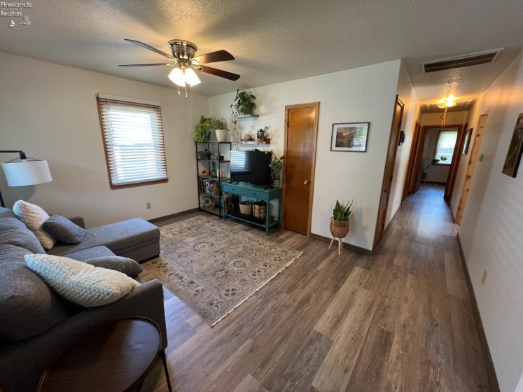 607 Front Street, Fremont, 43420, 3 Bedrooms Bedrooms, ,1 BathroomBathrooms,Residential,For Sale,Front,20251476