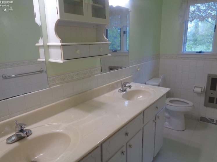 3140 State Route 103, Willard, 44890, 4 Bedrooms Bedrooms, ,2 BathroomsBathrooms,Residential,For Sale,State Route 103,20251642