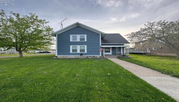 514 Madison Street, Port Clinton, 43452, ,Multiple Units,For Sale,Madison,20251588 514 Madison Street, Port Clinton, 43452, ,Multiple Units,For Sale,Madison,20251588