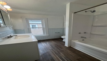 514 Madison Street, Port Clinton, 43452, ,Multiple Units,For Sale,Madison,20251588 514 Madison Street, Port Clinton, 43452, ,Multiple Units,For Sale,Madison,20251588
