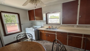 514 Madison Street, Port Clinton, 43452, ,Multiple Units,For Sale,Madison,20251588 514 Madison Street, Port Clinton, 43452, ,Multiple Units,For Sale,Madison,20251588