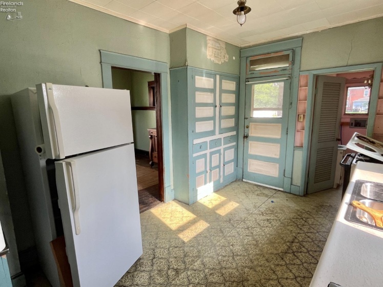 61 Douglas Street, Tiffin, 44883, 3 Bedrooms Bedrooms, ,2 BathroomsBathrooms,Residential,For Sale,Douglas,20251565