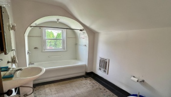 61 Douglas Street, Tiffin, 44883, 3 Bedrooms Bedrooms, ,2 BathroomsBathrooms,Residential,For Sale,Douglas,20251565
