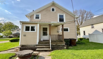 61 Douglas Street, Tiffin, 44883, 3 Bedrooms Bedrooms, ,2 BathroomsBathrooms,Residential,For Sale,Douglas,20251565