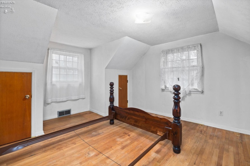 5524 Hartford Avenue, Vermilion, 44089, 3 Bedrooms Bedrooms, ,2 BathroomsBathrooms,Residential,For Sale,Hartford,20251655